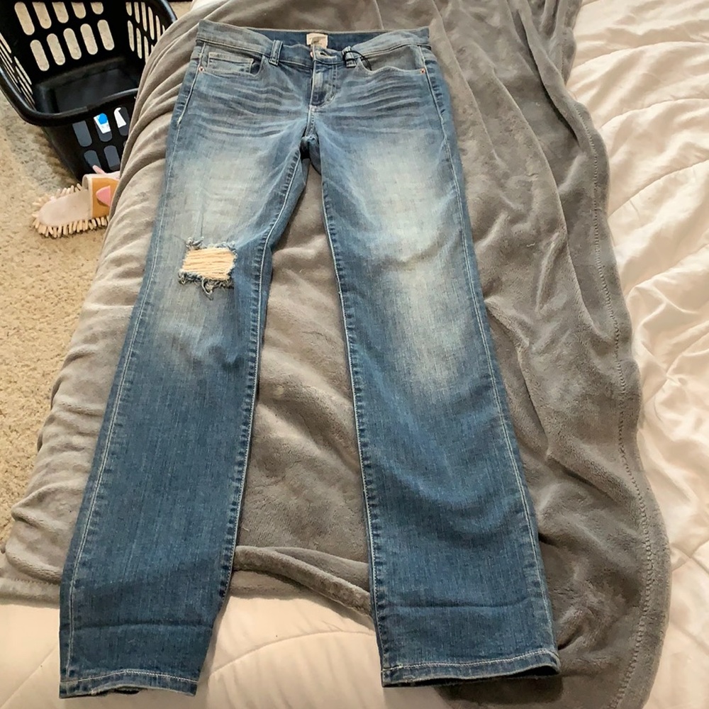 Sneak peek ripped Jeans. NEW WITH TAGS. Size 3.